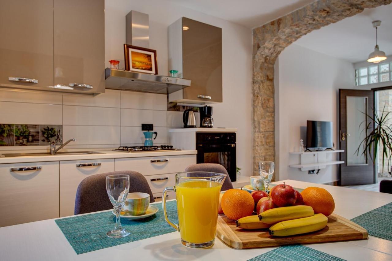 Apartment Laura With Terrace Vodnjan Εξωτερικό φωτογραφία